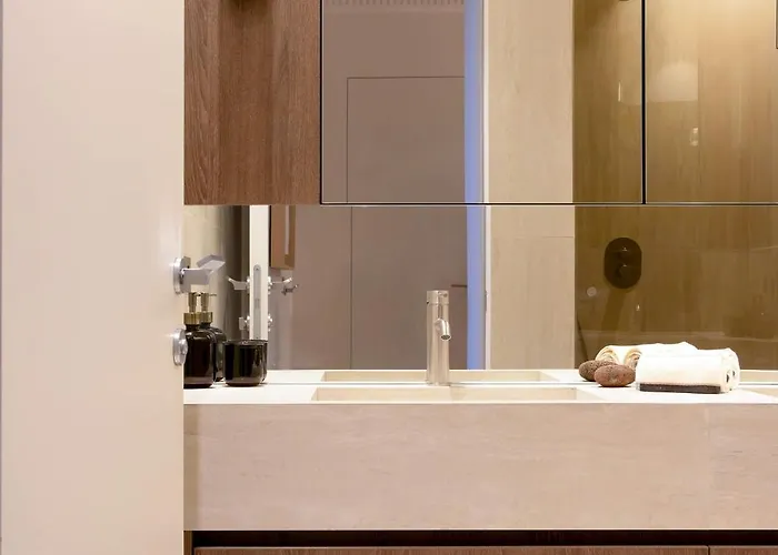 Harmony Collection Ii 2br 6p Bourse Grevin Paris