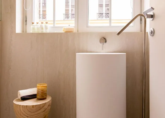 Harmony Collection Ii 2br 6p Bourse Grevin Apartment *